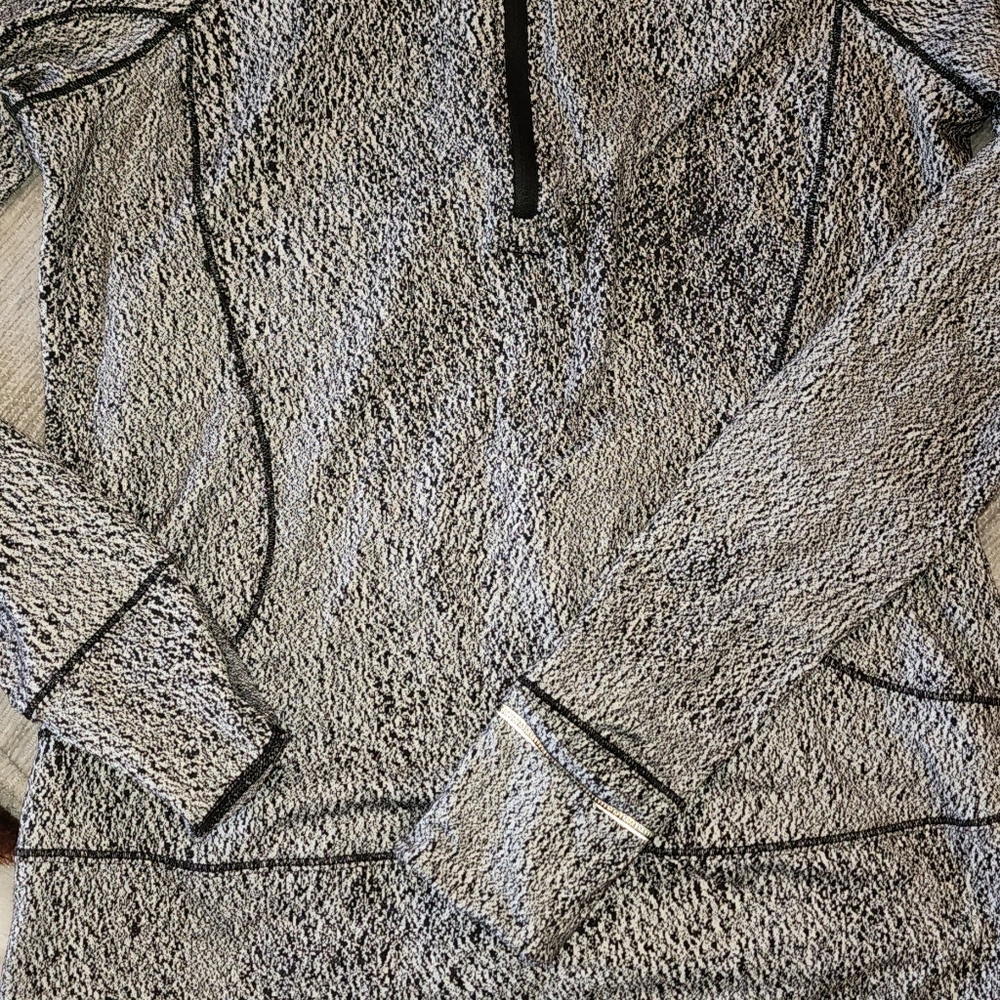 Lululemon Pullover - image 3